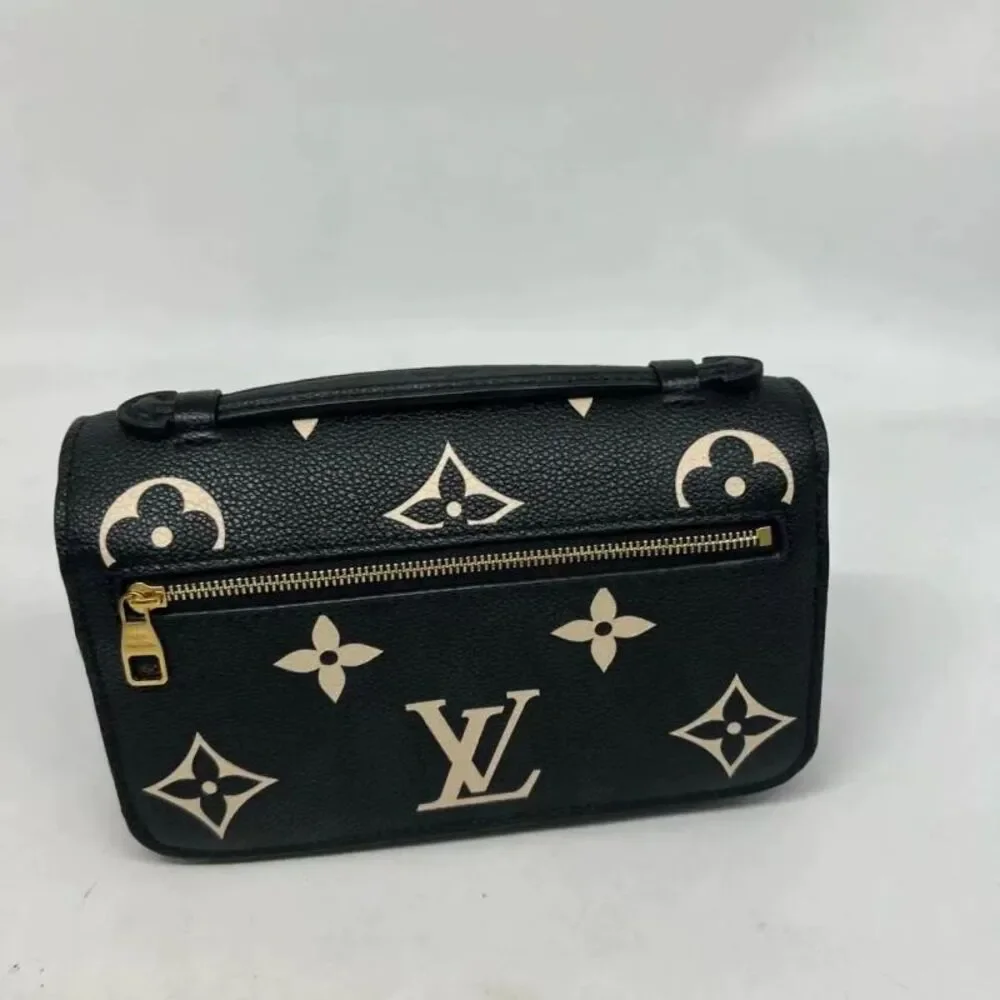 Louis Vuitton Women Pre-Loved Bag Very Good Condition